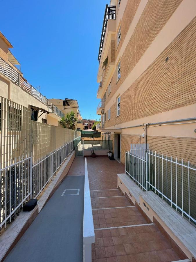Casa Felix Ostia Apartment Bagian luar foto